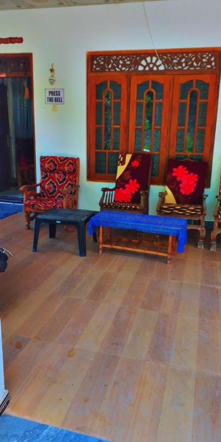 Mirissa Niraj Guest Exterior foto